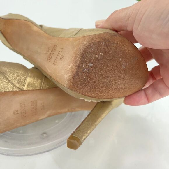 Fendi Heels Women's Size 5.5 Gold Metallic Leather Fabric Platform - Picture 9 of 16